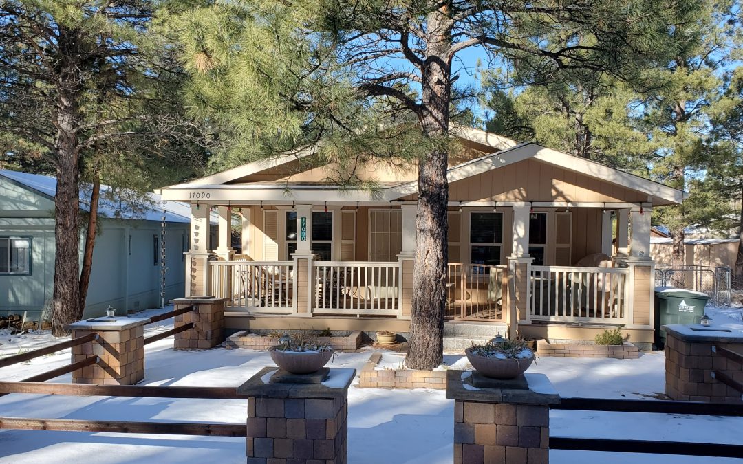 Deer Run Retreat cabin in Munds Park with snow on the ground and front porch